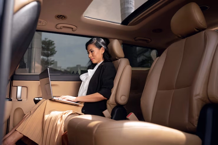 Luxury Ground Transfers Smooth Travel from Air to Land