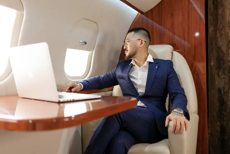 Private Jet Service from London to Santorini: Effortless Luxury